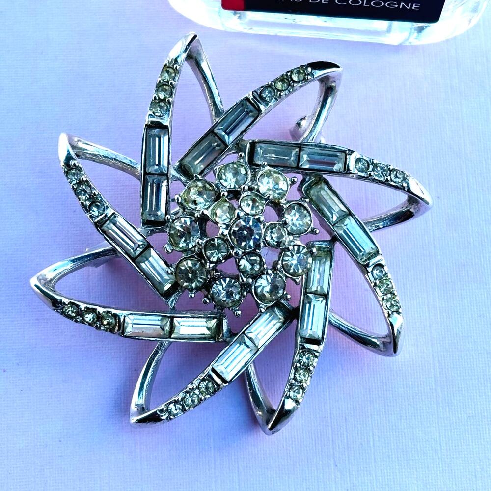 Vintage Silver Spiral Pinwheel Rhinestone Brooch Pin